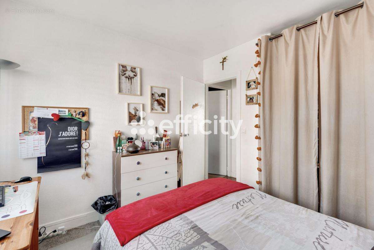 Appartement à MONTROUGE