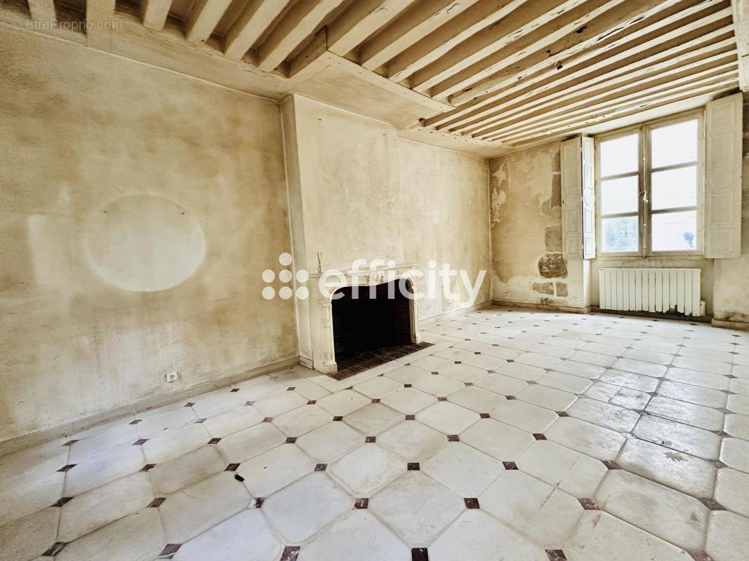 Appartement à PARIS-4E