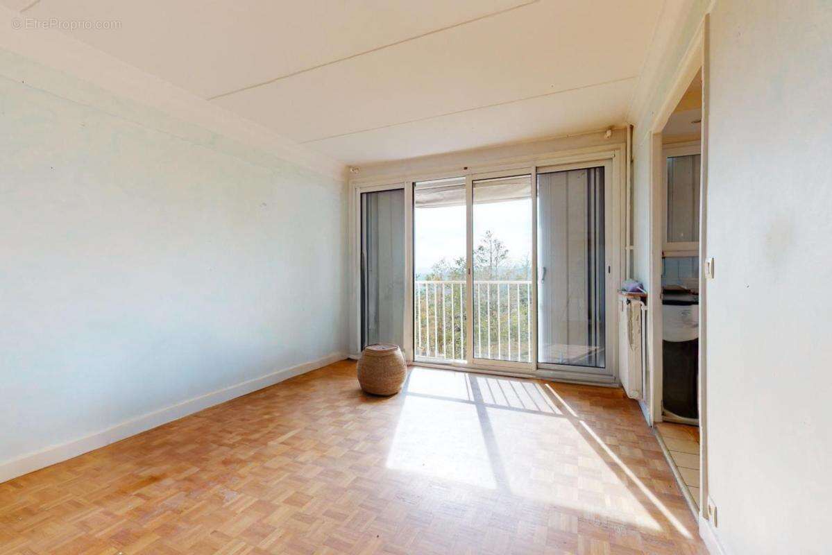 Appartement à FONTAINES-SUR-SAONE