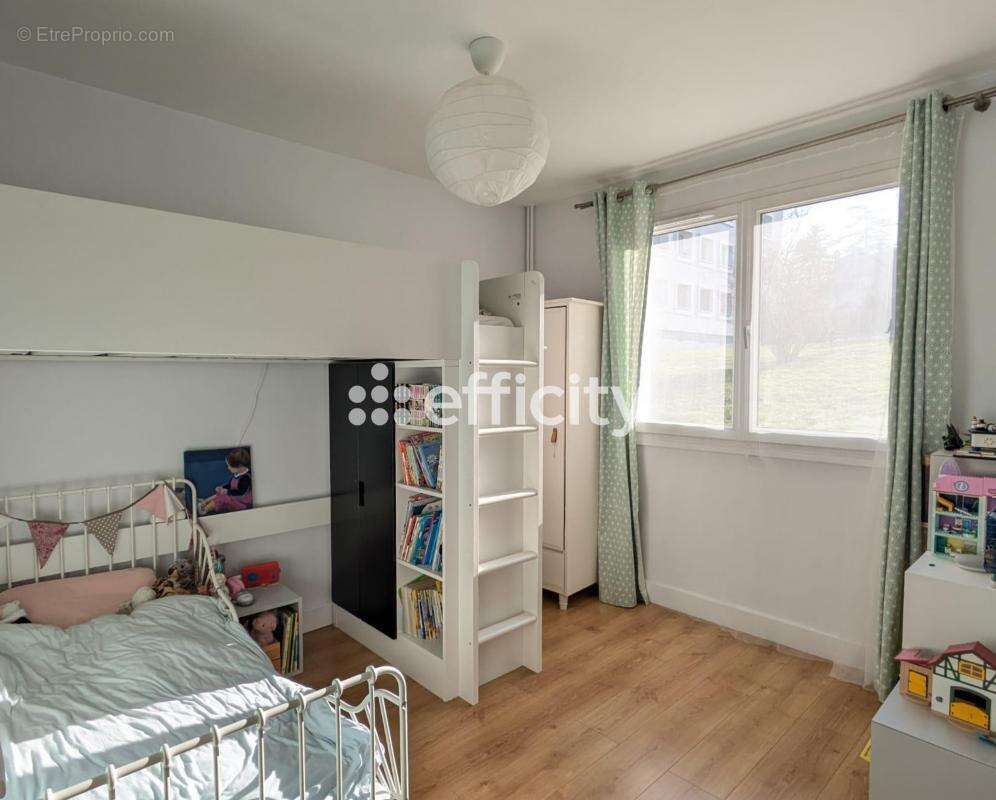 Appartement à LOUVECIENNES