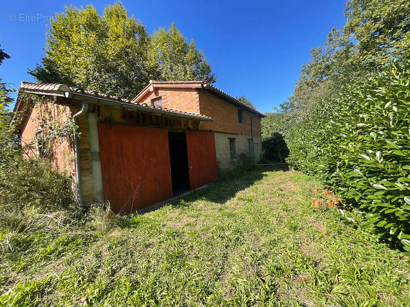 Maison à AIGUEFONDE