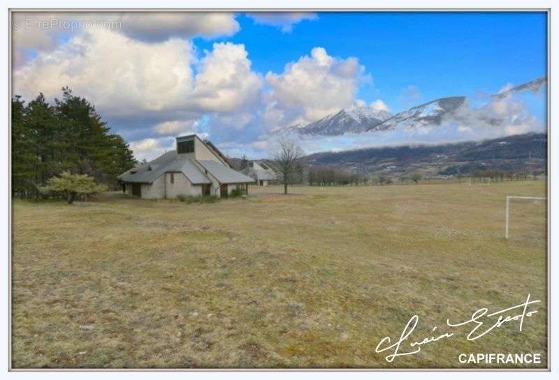 Appartement à CHATEAUROUX-LES-ALPES