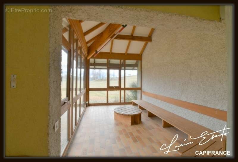 Appartement à CHATEAUROUX-LES-ALPES