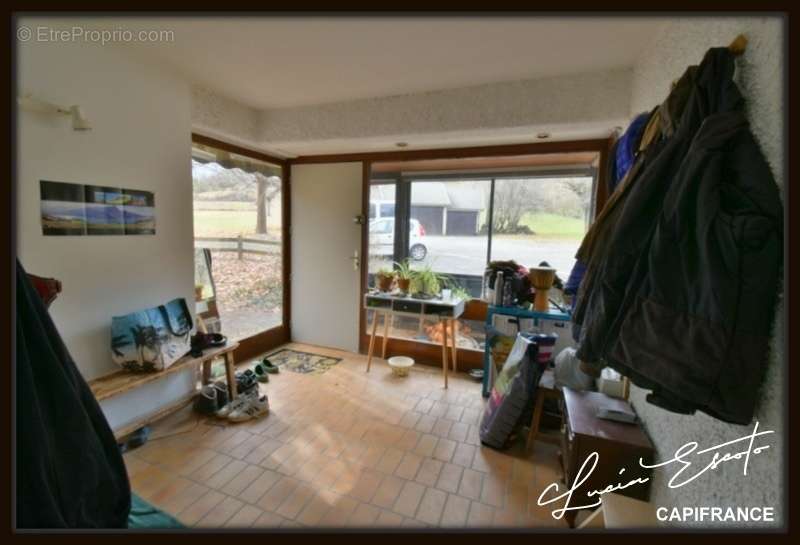 Appartement à CHATEAUROUX-LES-ALPES