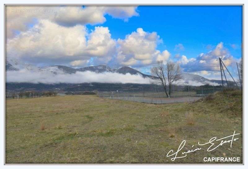 Appartement à CHATEAUROUX-LES-ALPES