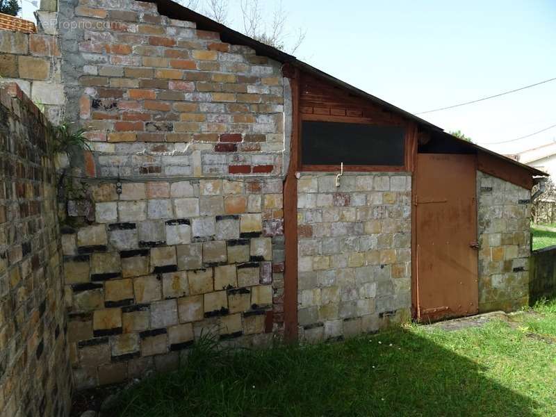 Maison à SAINT-YRIEIX-SUR-CHARENTE