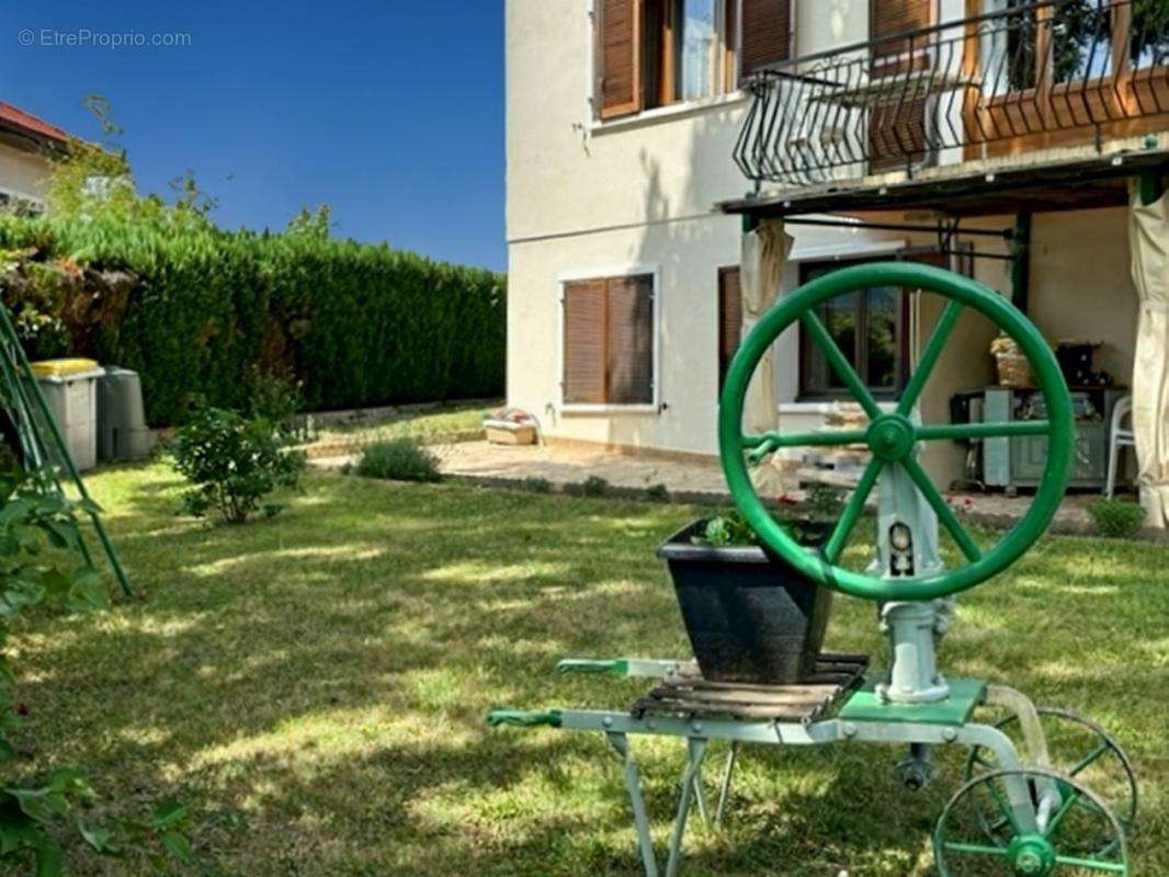 Maison à BELLEGARDE-SUR-VALSERINE