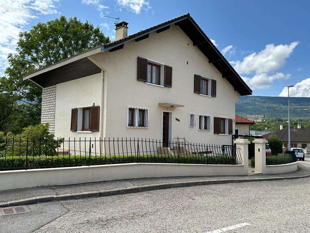 Maison à BELLEGARDE-SUR-VALSERINE