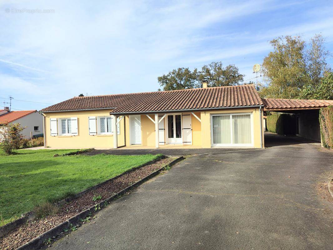 Maison à ROUMAZIERES-LOUBERT