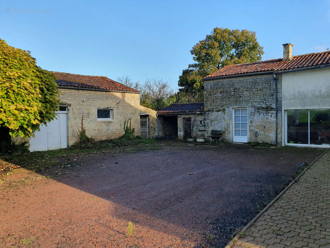 Maison à COIVERT