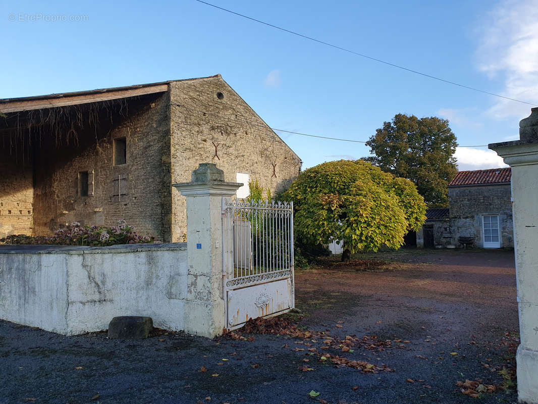 Maison à COIVERT