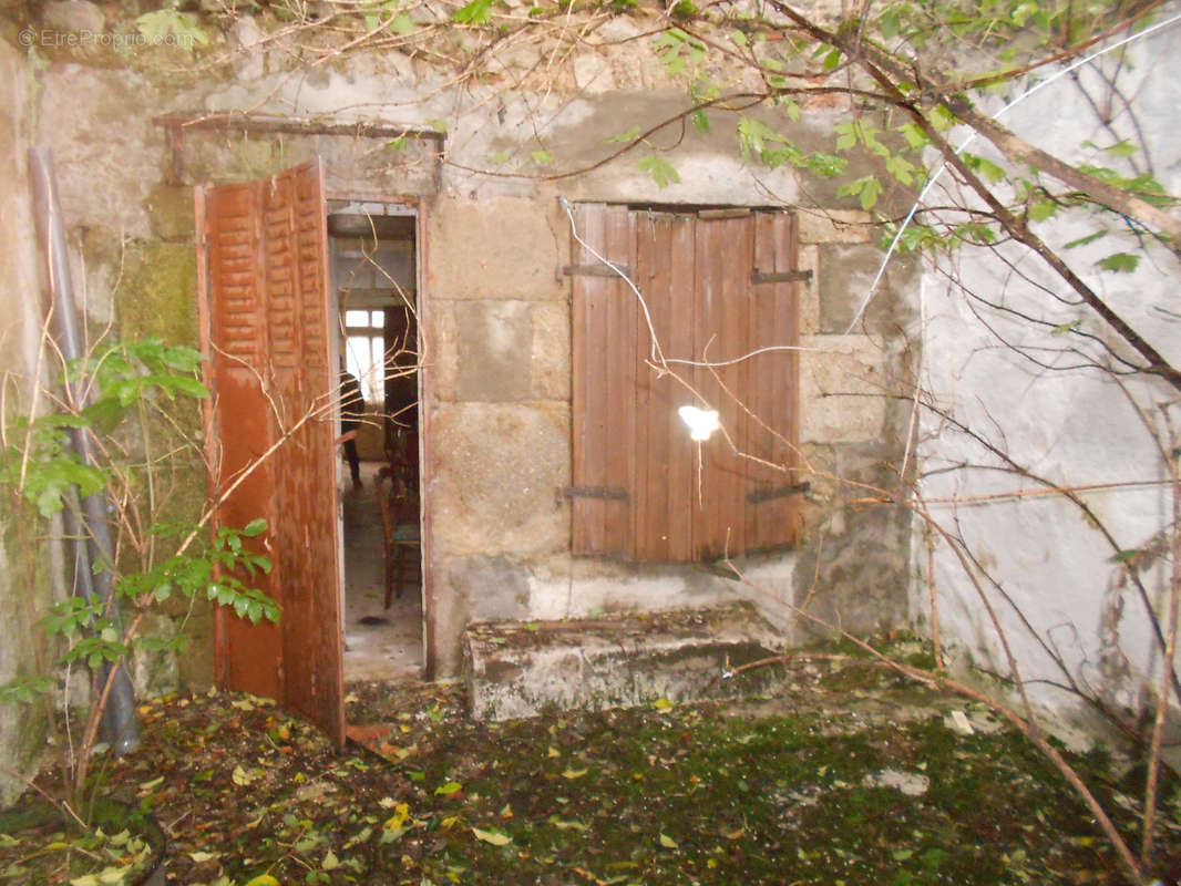 Maison à SAINT-ANTHEME