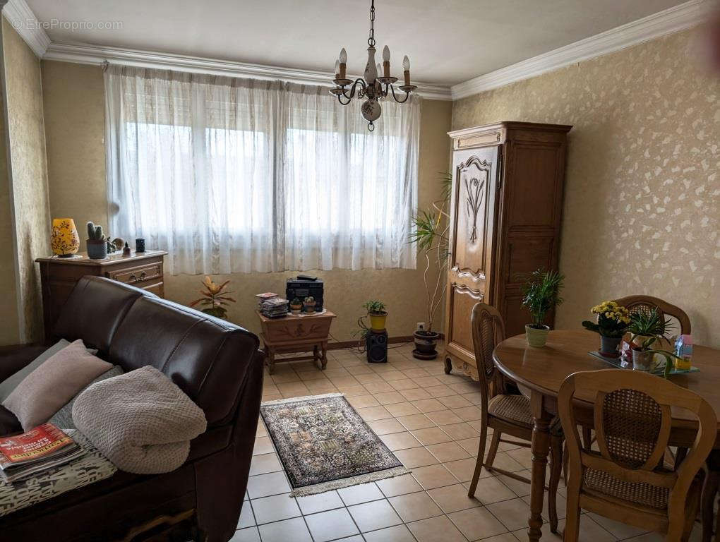 Appartement à SAINT-MAX