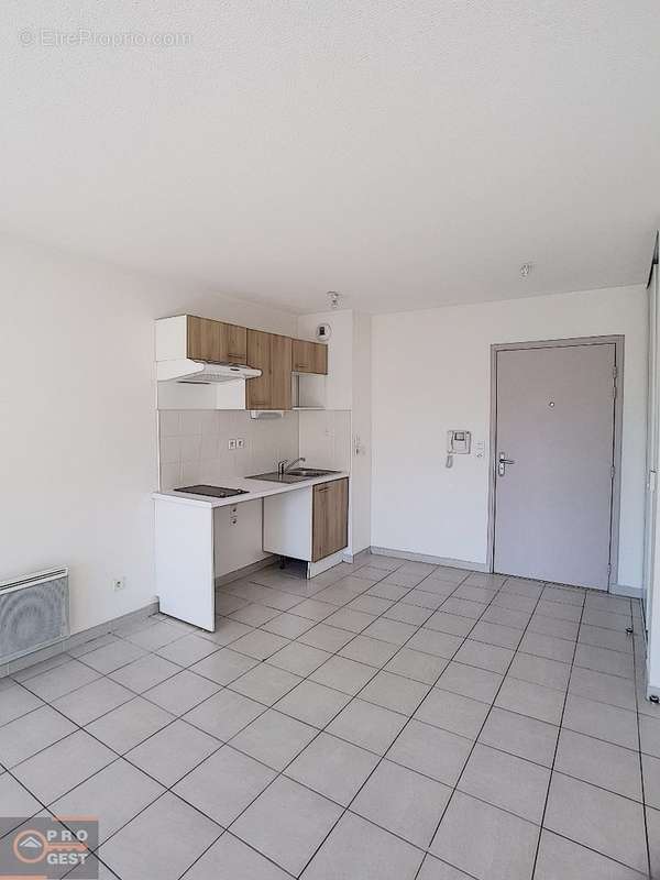 Appartement à VILLENEUVE-LES-BEZIERS