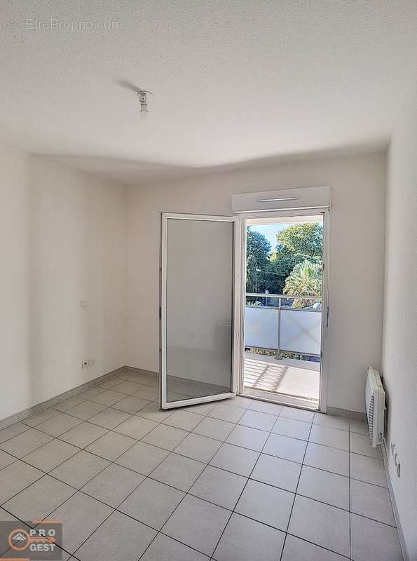 Appartement à VILLENEUVE-LES-BEZIERS