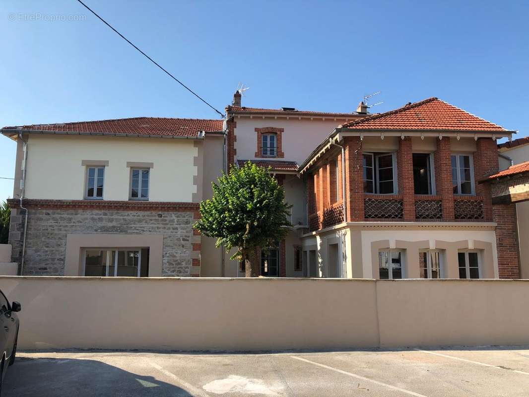 Appartement à SAINT-JUST-SAINT-RAMBERT