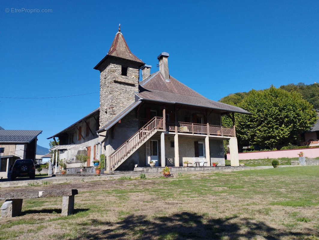 Appartement à AITON