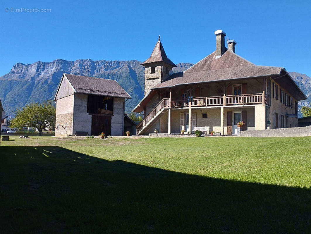 Appartement à AITON