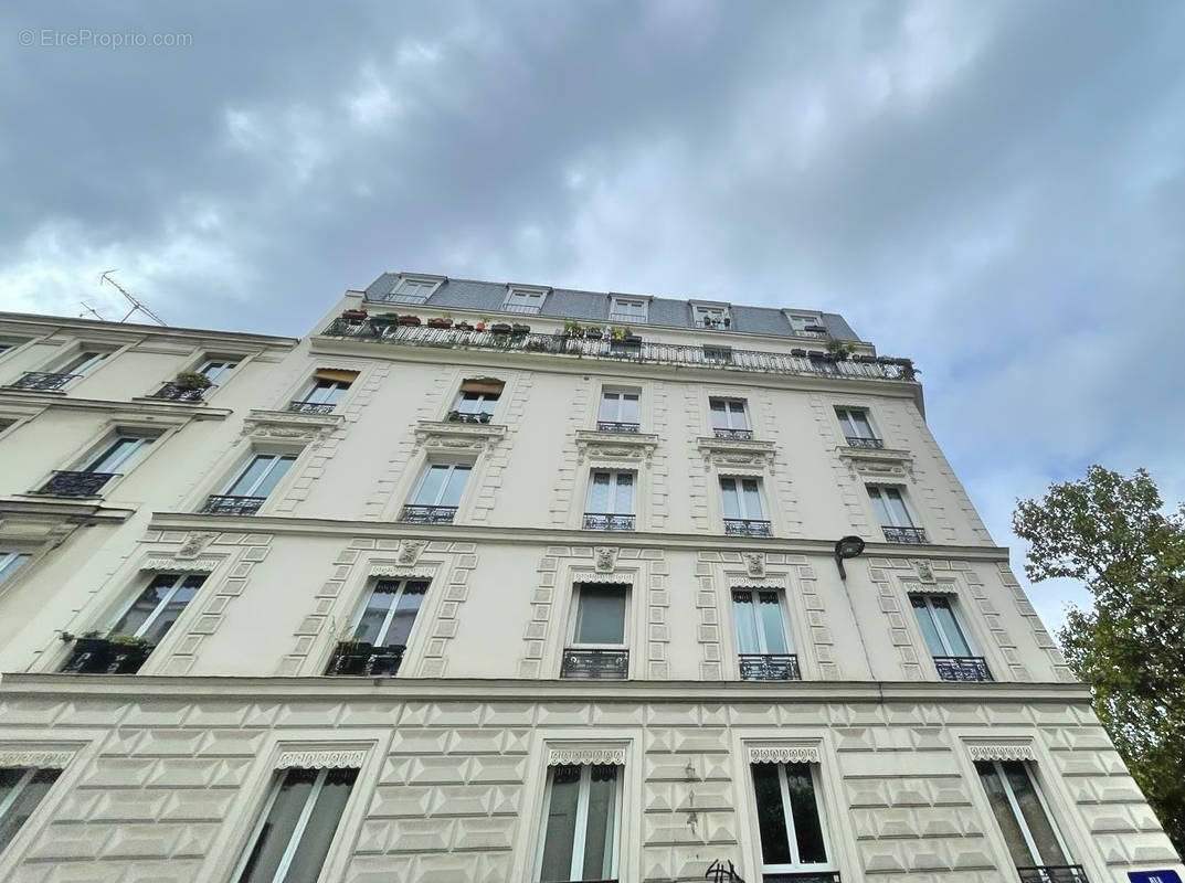 Appartement à PARIS-19E