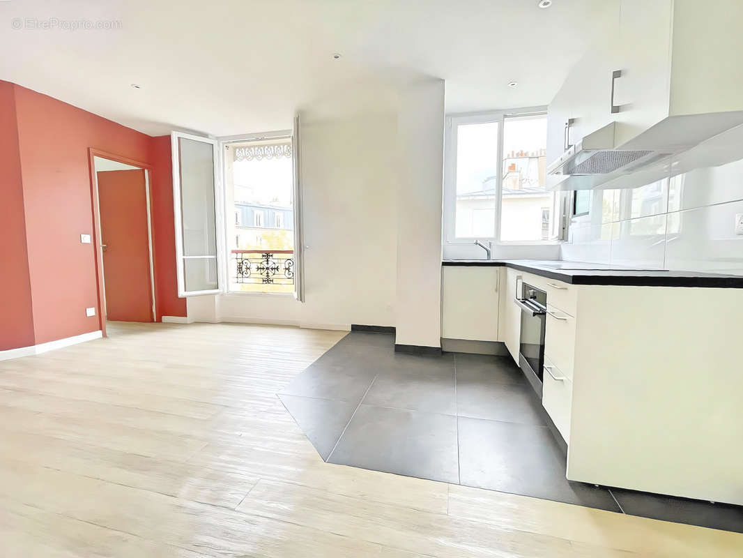 Appartement à PARIS-19E