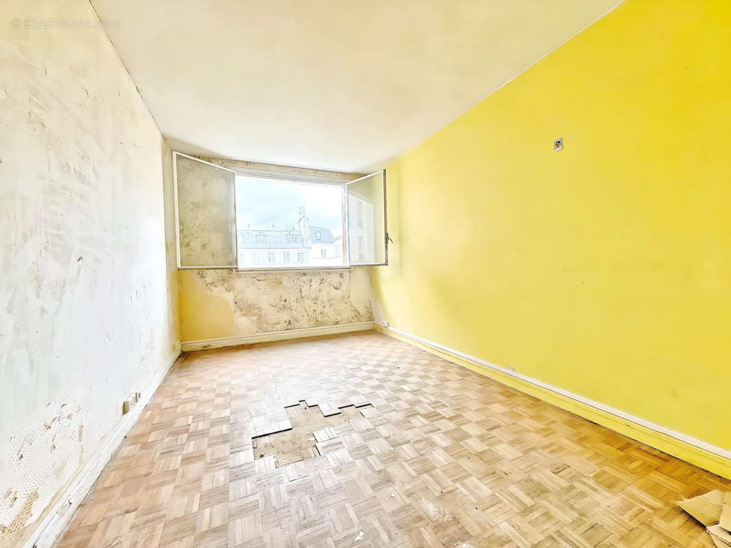 Appartement à PARIS-10E