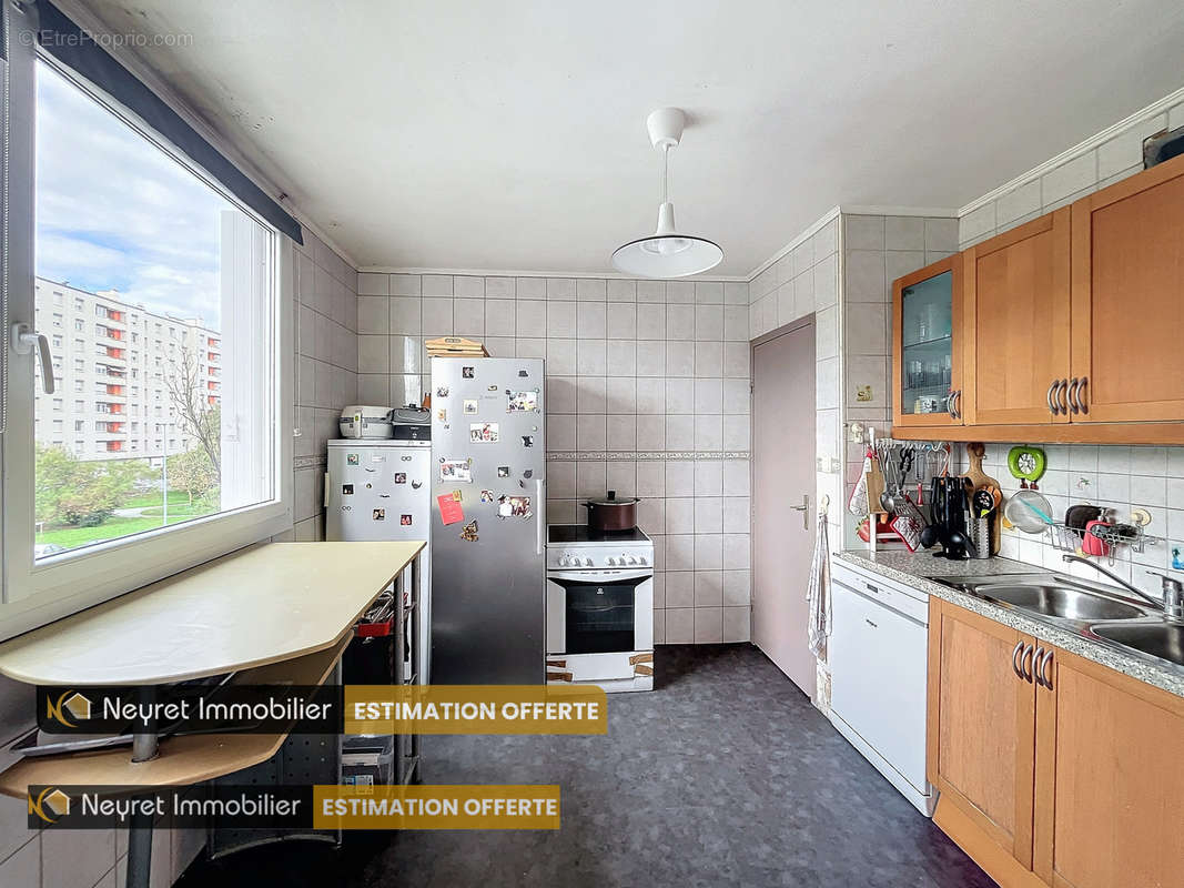 Appartement à LYON-8E