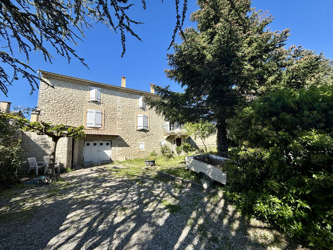 Maison à GRIGNAN