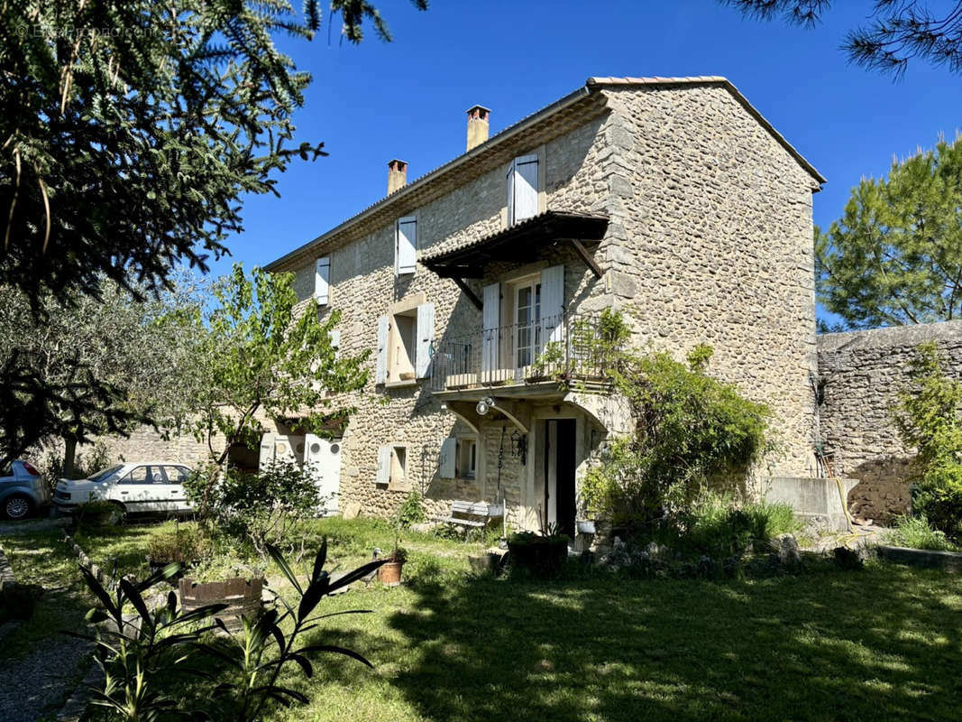 Maison à GRIGNAN