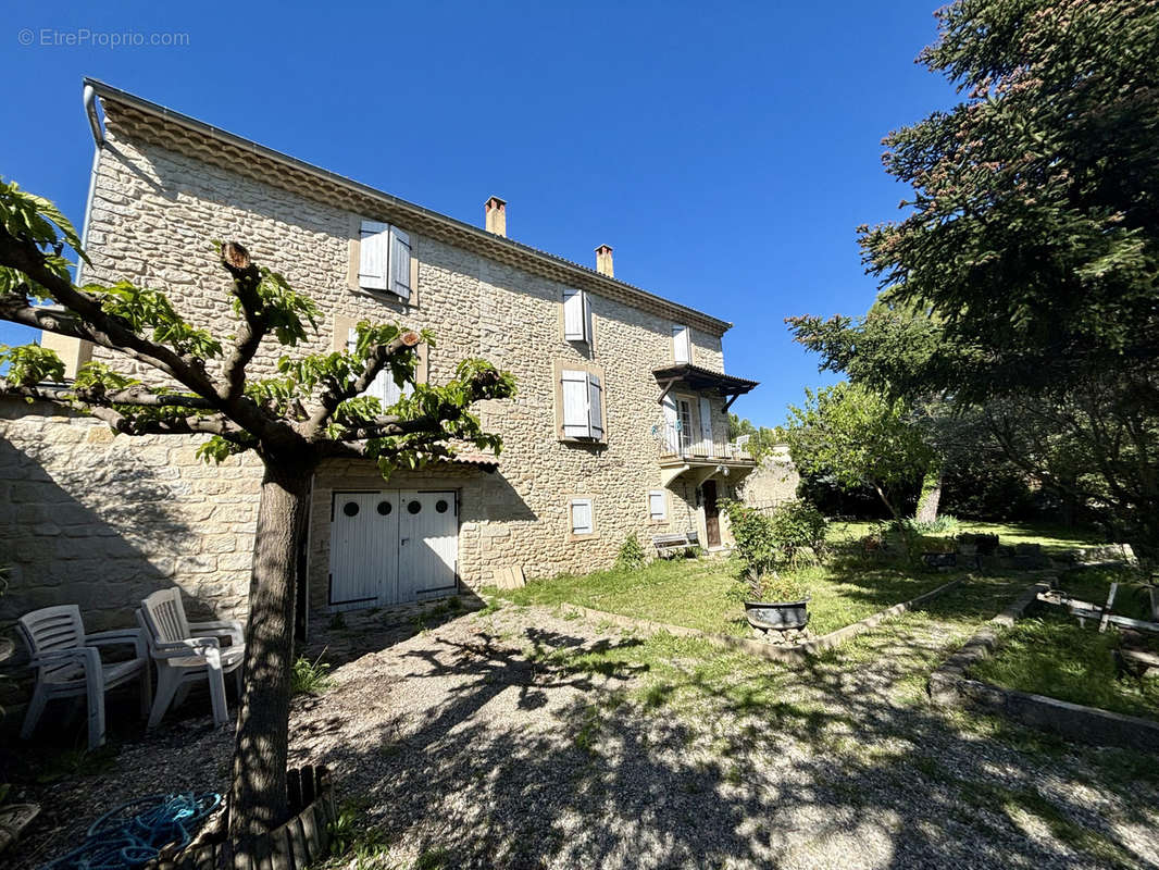 Maison à GRIGNAN