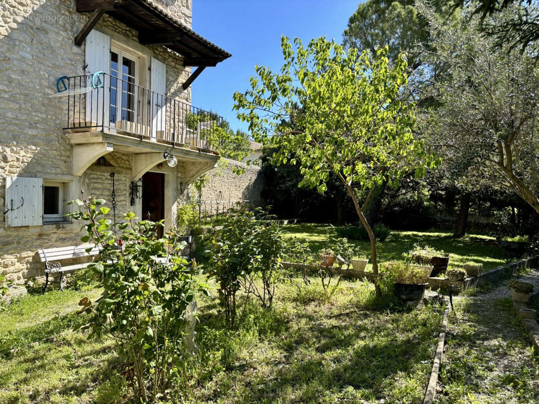 Maison à GRIGNAN