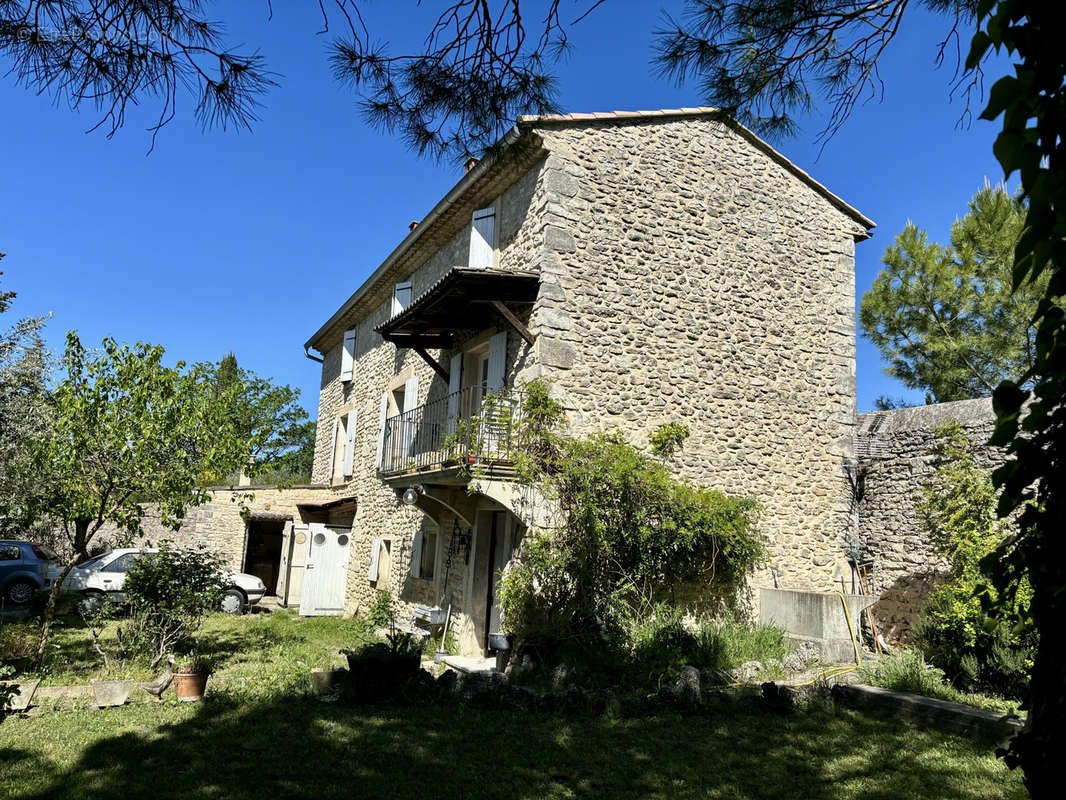 Maison à GRIGNAN