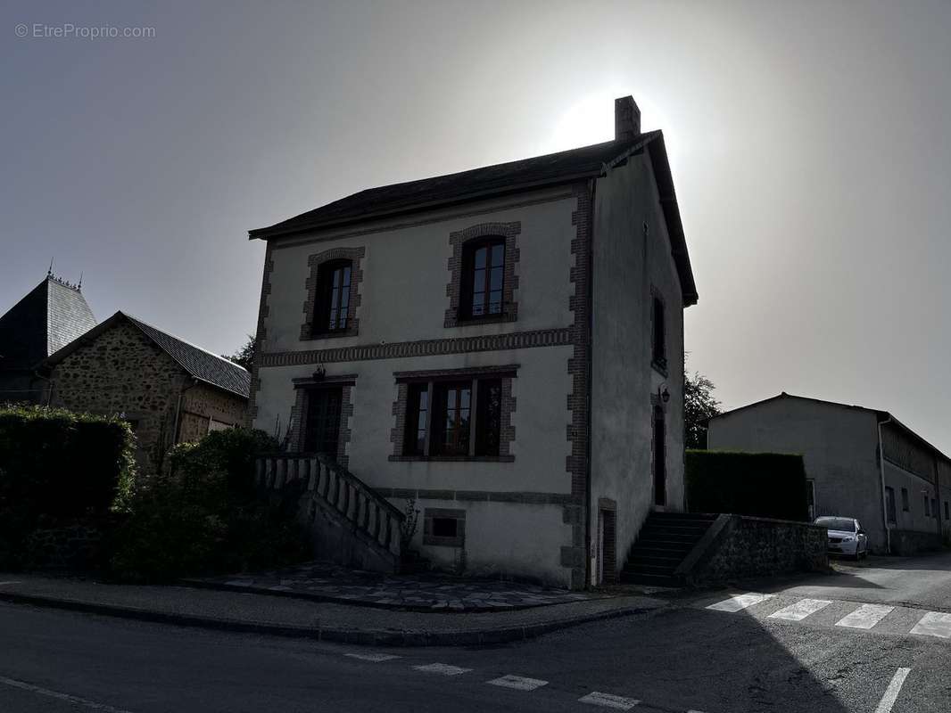 Maison à CHAMBERET