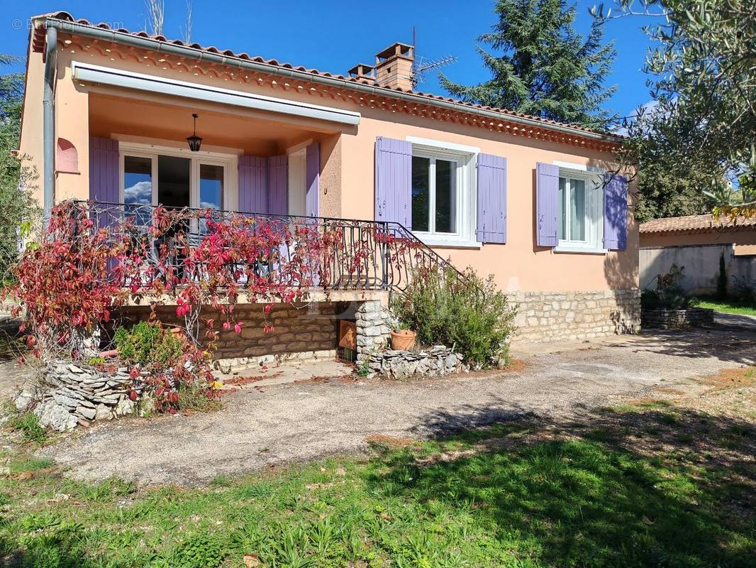 Maison à SAINT-SATURNIN-LES-APT