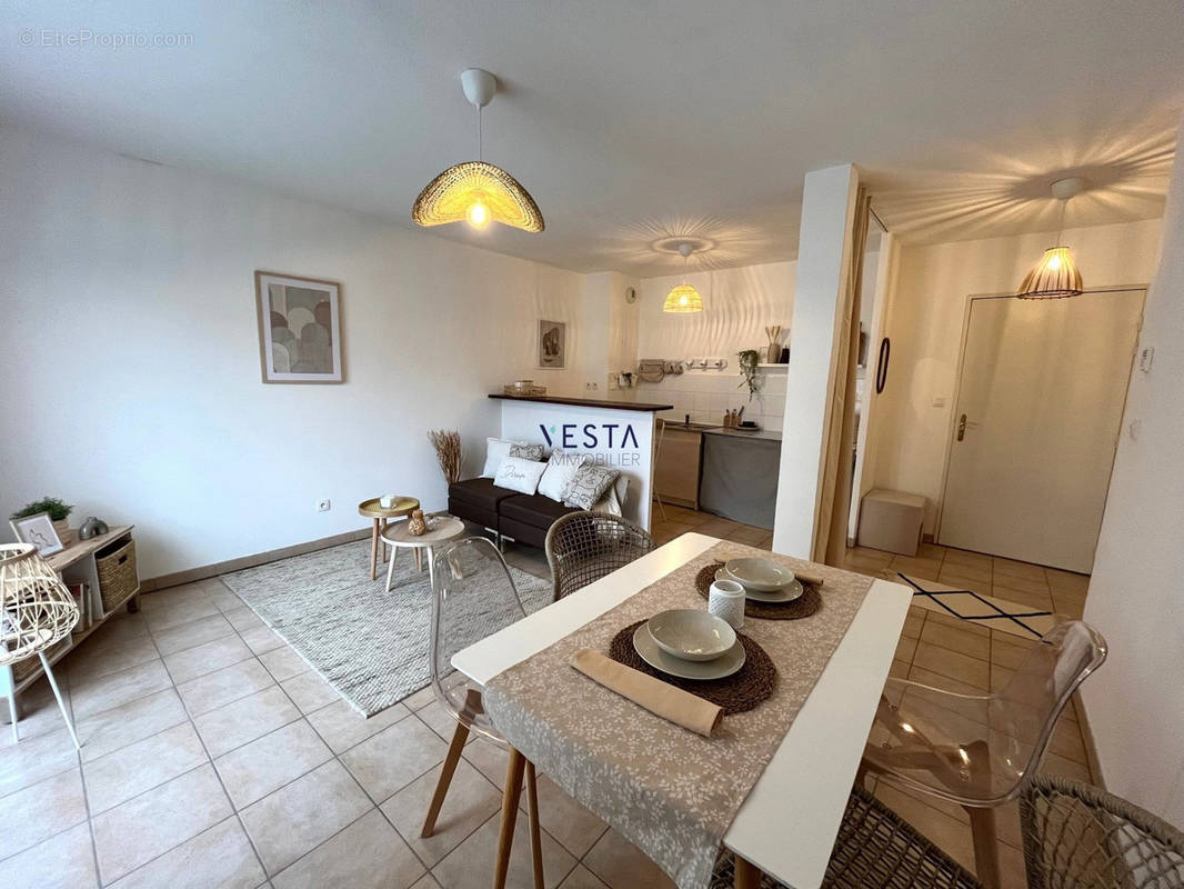 Chambre 1 - Appartement à TOULOUSE