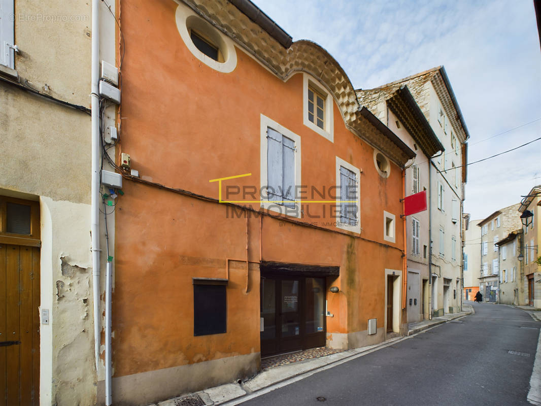 Maison à MONTELIMAR