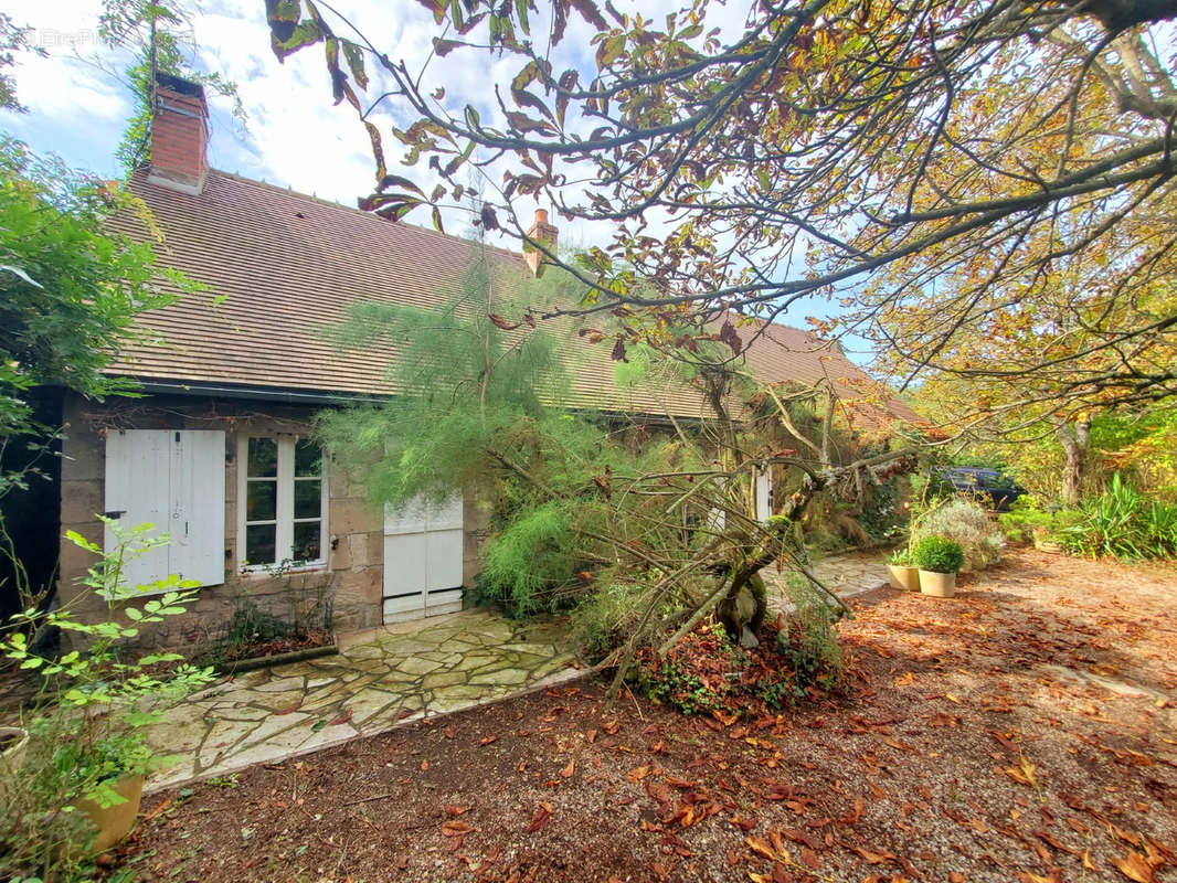 Maison à VIEURE