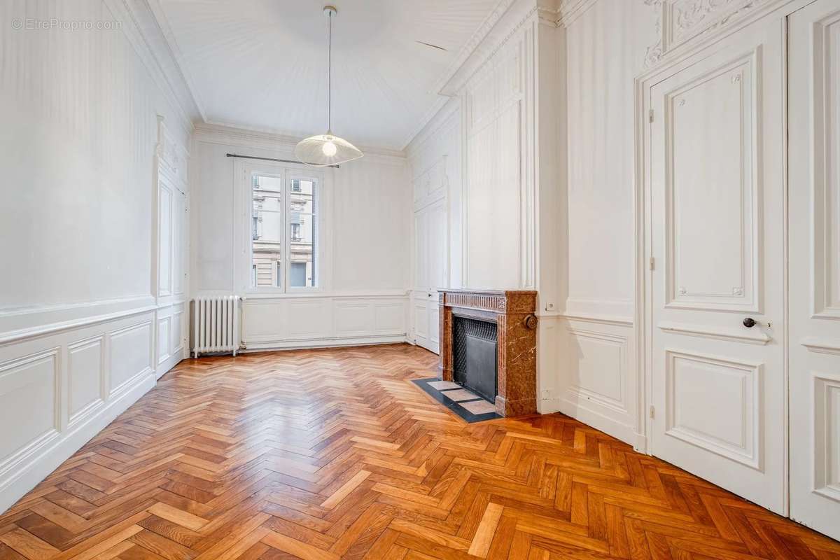 Appartement à LYON-6E