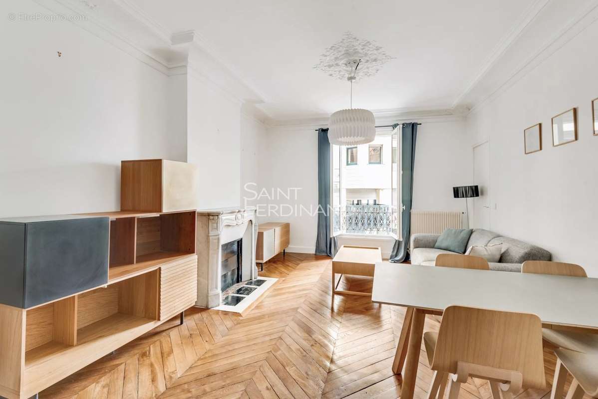 Appartement à PARIS-6E