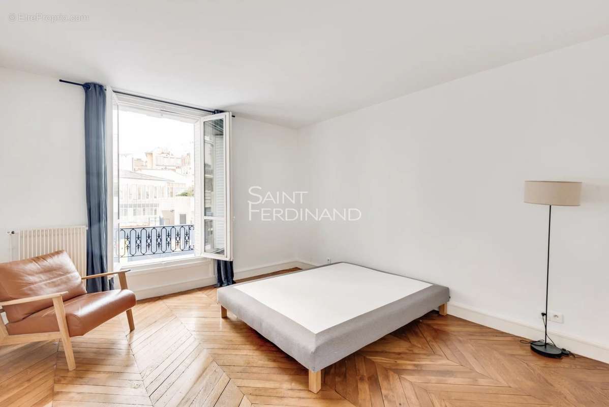 Appartement à PARIS-6E