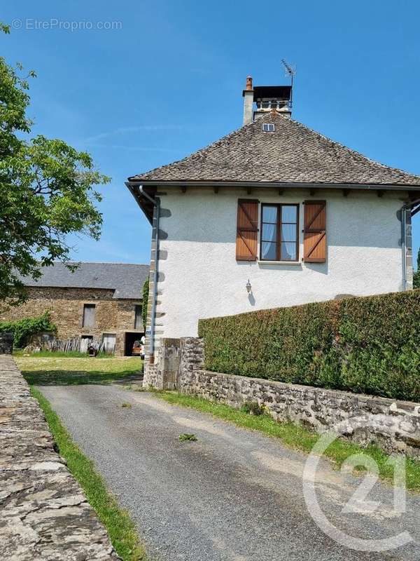 Maison à SAINT-ILLIDE