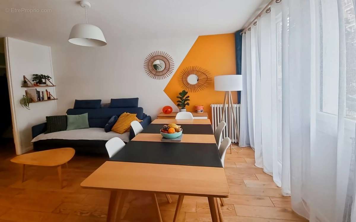 Appartement à PARIS-15E