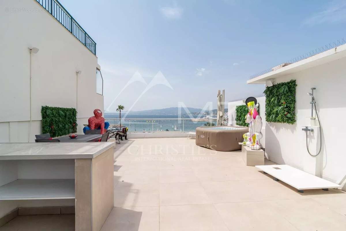 Appartement à CANNES