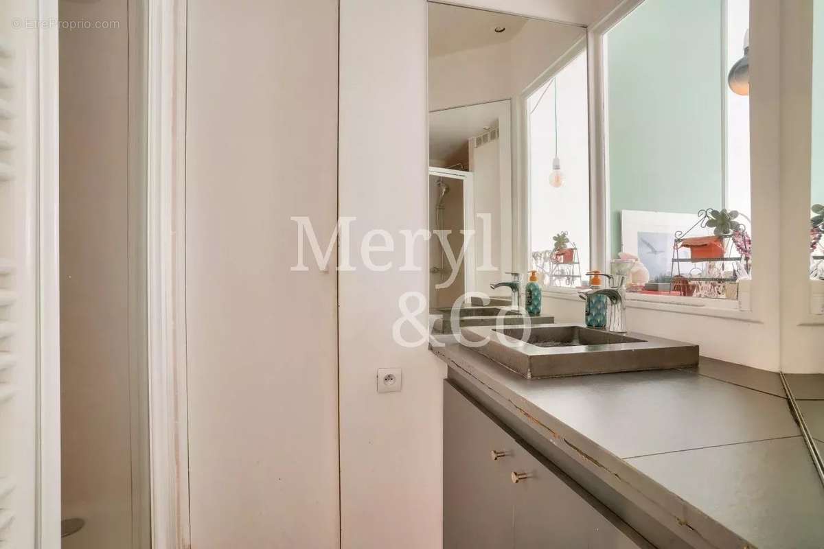 Appartement à NEUILLY-SUR-SEINE