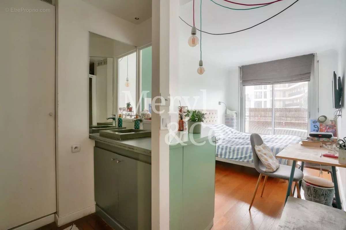 Appartement à NEUILLY-SUR-SEINE