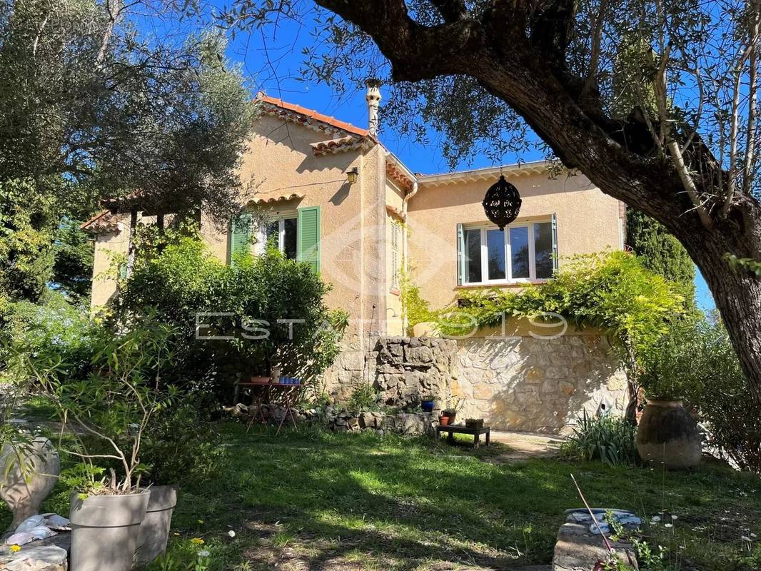 Maison à LE ROURET