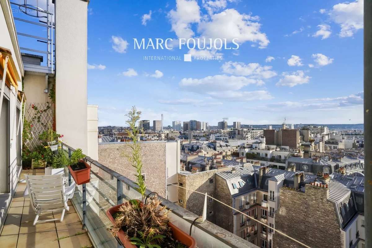 Appartement à PARIS-16E