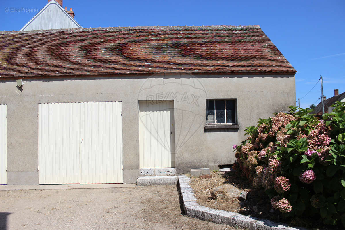 Maison à SAINT-HILAIRE-SAINT-MESMIN