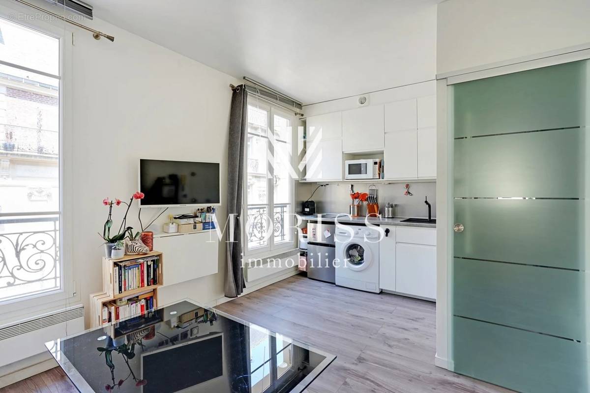 Appartement à PARIS-17E