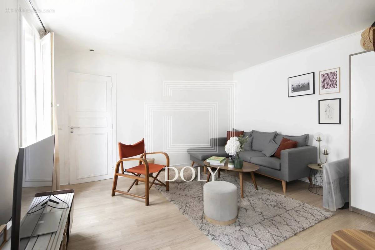 Appartement à PARIS-10E