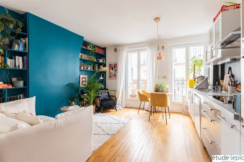 Appartement à PARIS-18E